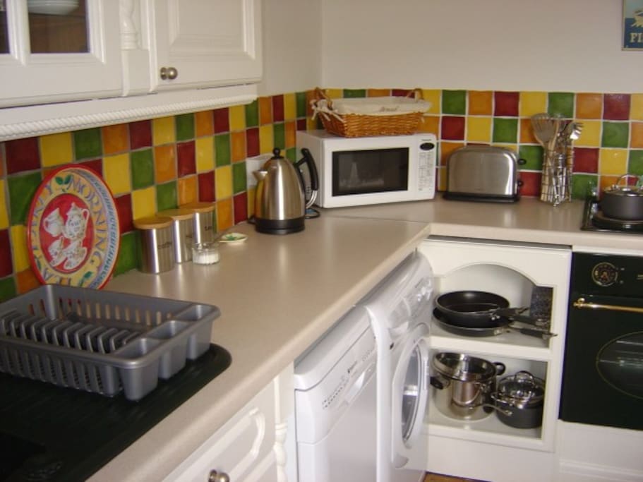 Fully equipped kitchen