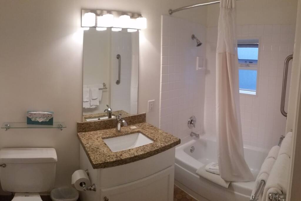 Fully equipped bathroom