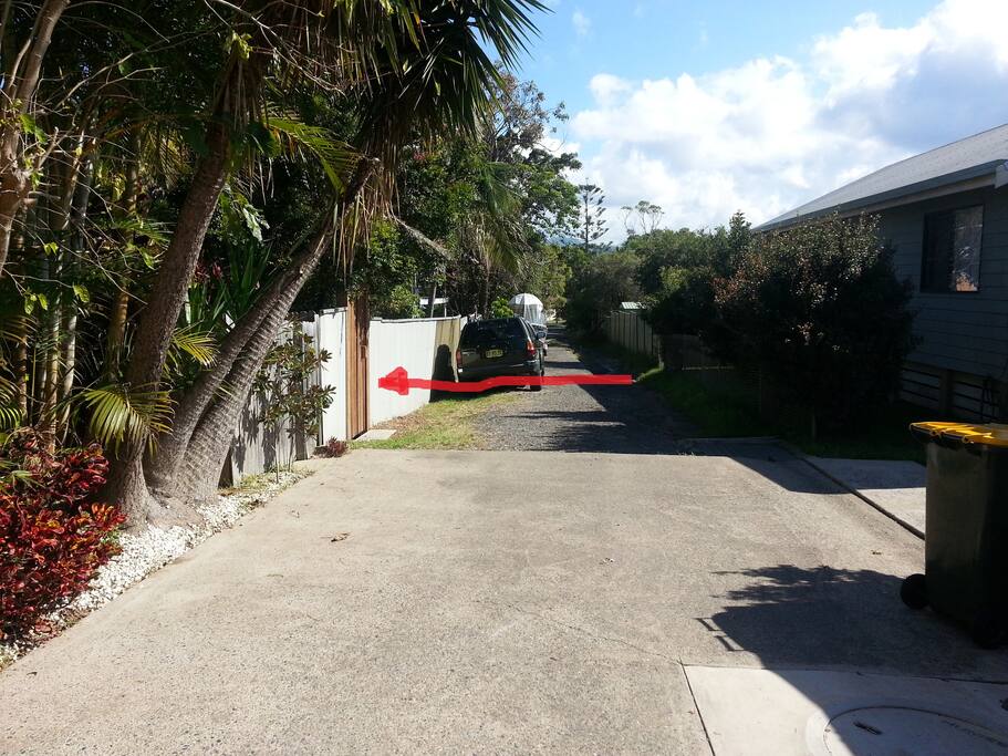 Rear-lane entry gate with parking