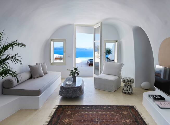 Amaya Serenity Villa | Private Pool HotTub Hammam gallery image 5