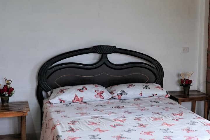Queen bedroom with en-suite bathroom and fresh linens