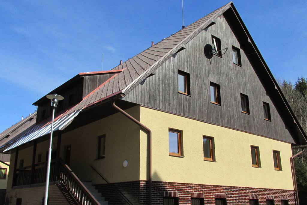 Dům