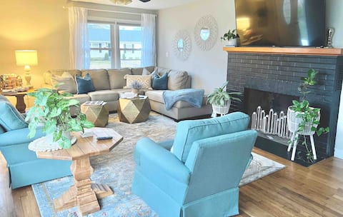 Coastal Cottage-4BR/3BA Home, dog-friendly