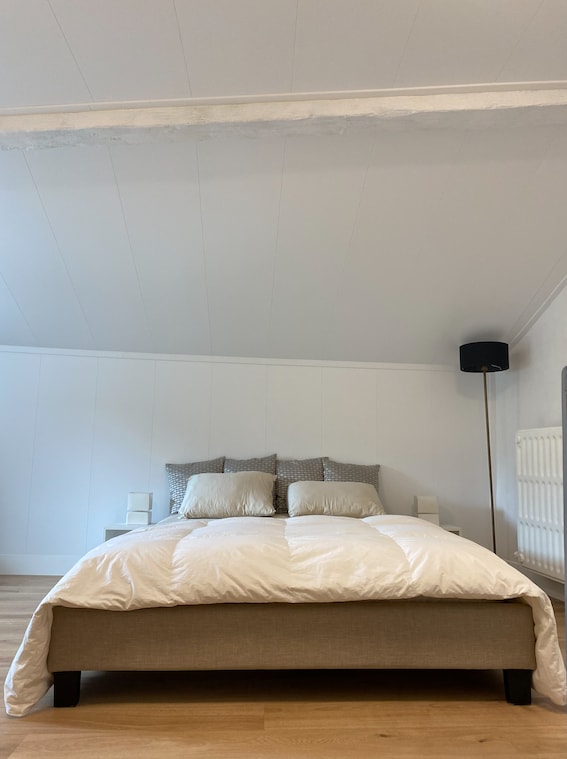 Slaapkamer 1 - Bedroom 1