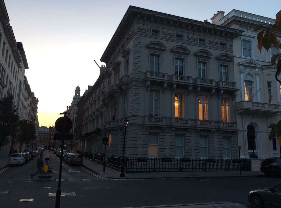 Palazzina al tramonto