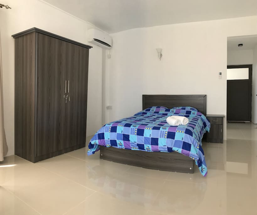 Bed room