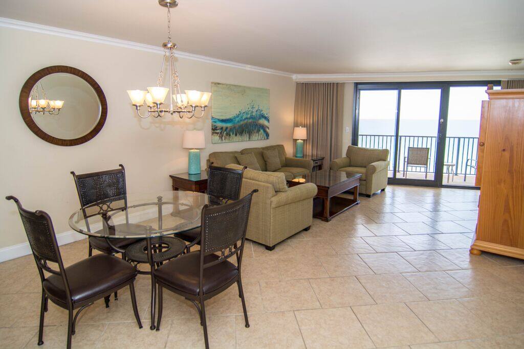 Living and dining area