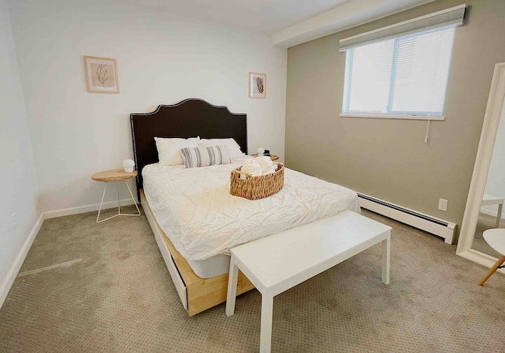 Private 1 Bed Private Suite, Free Parking - Burnaby