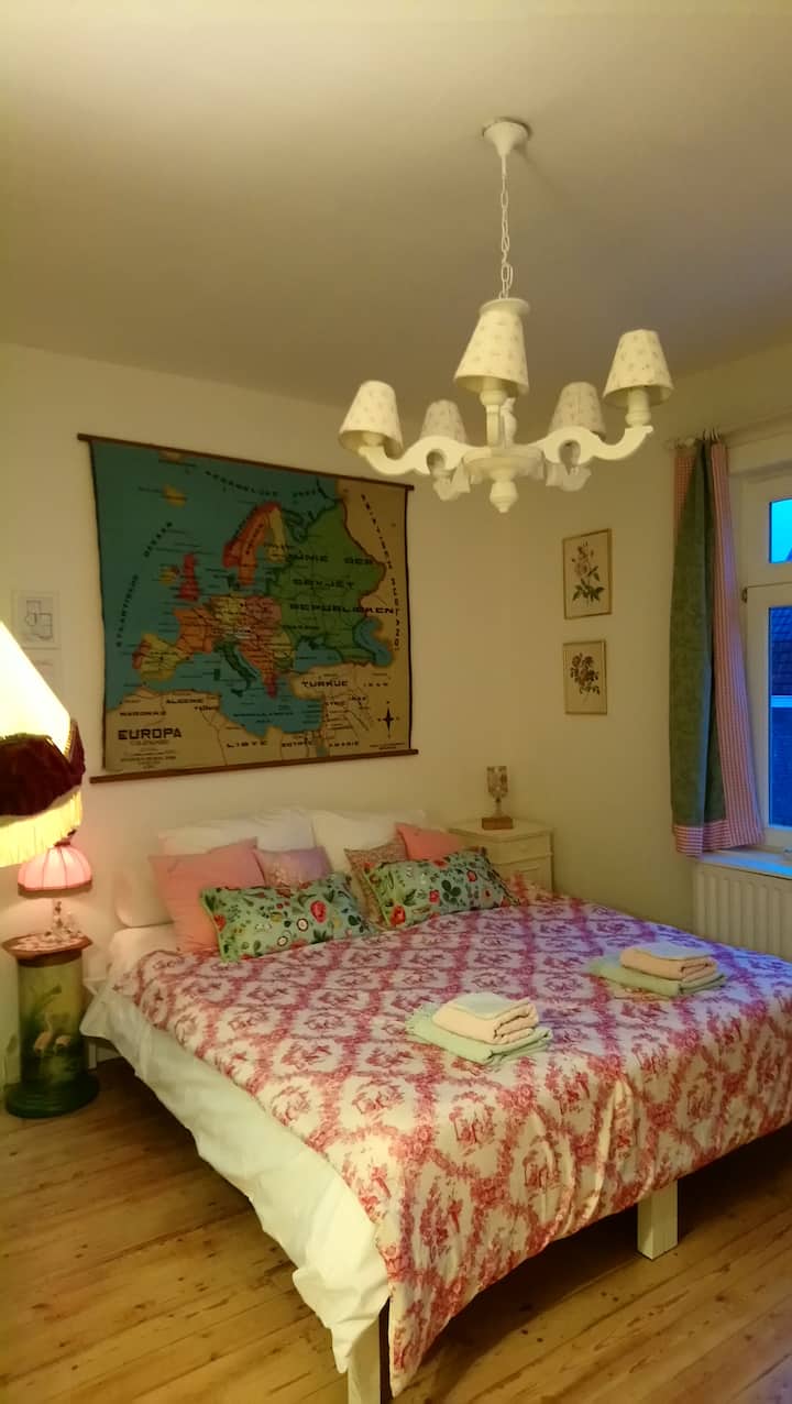 Zoé : queensize bed (160m). ook 2 aparte bedden zijn mogelijk