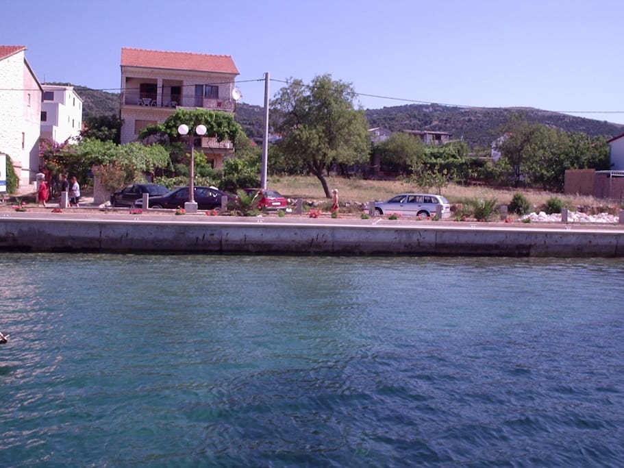 Apartments Mate, 10 meters from sea