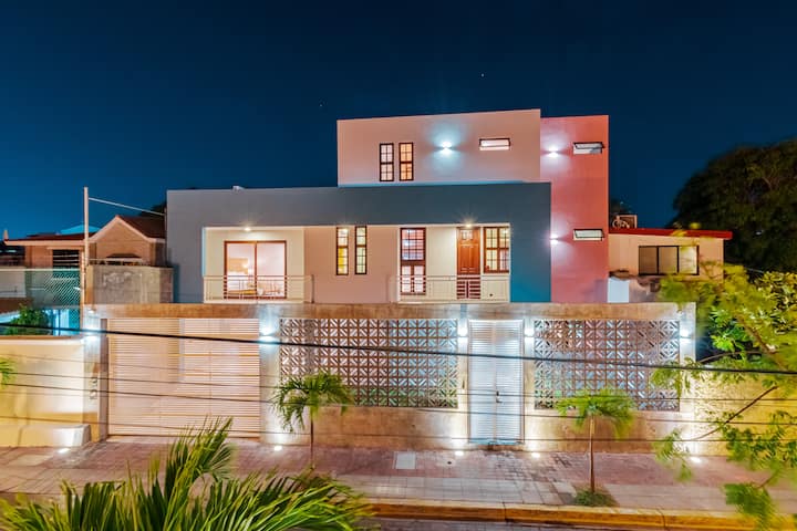 Casa Nereida Boutique: 6BR w/ Private Heated Pool