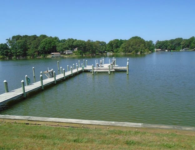 Airbnb Burgess Vacation Rentals Places To Stay Virginia