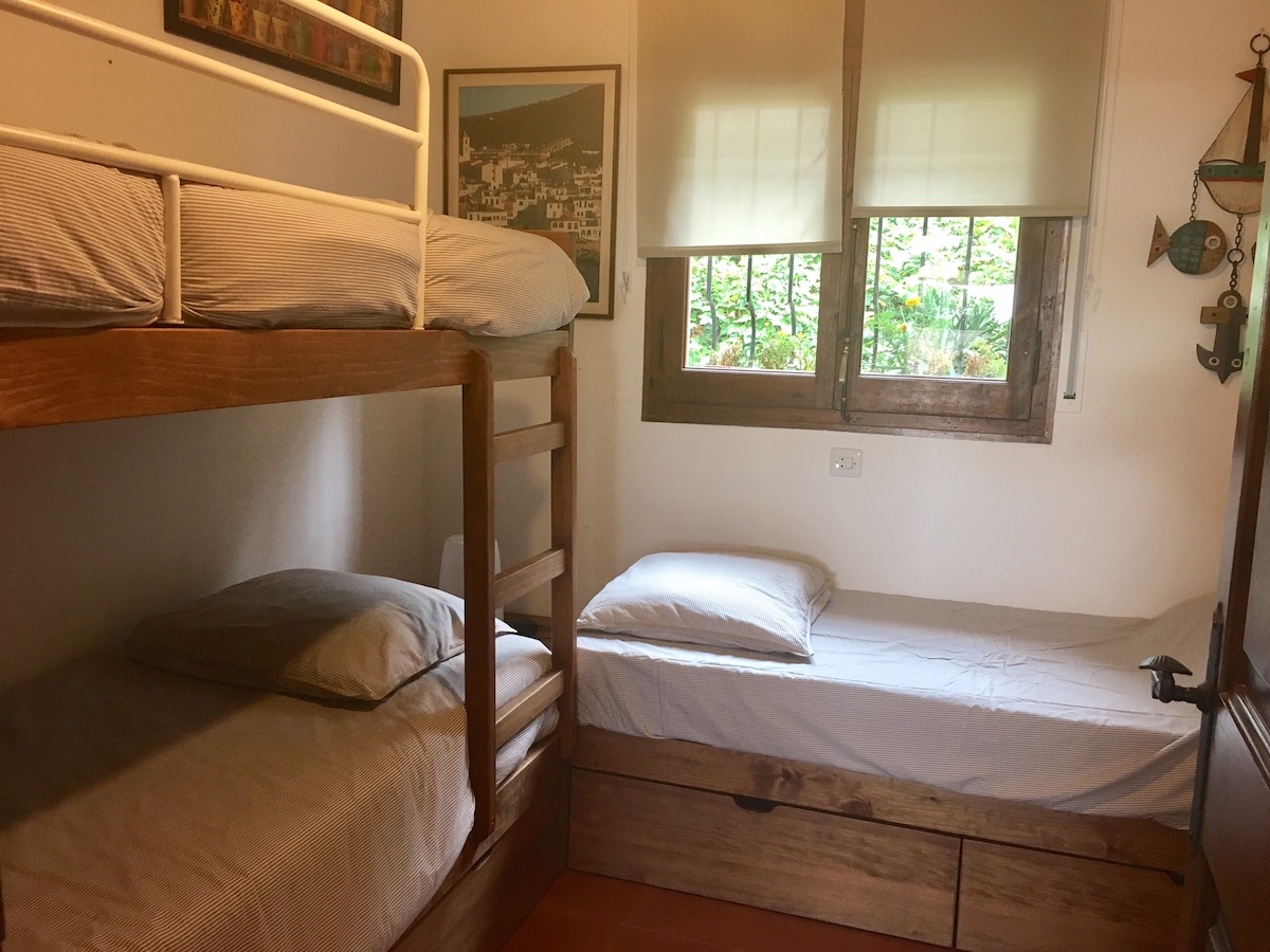 chambre 3/4 lits ( enfants/adultes)