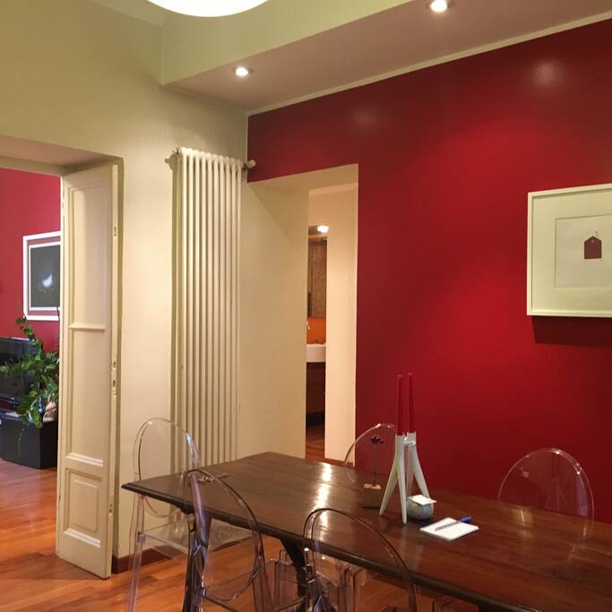 Tavolo da pranzo e ingresso sala