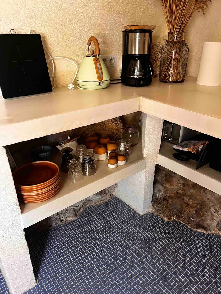 Studio Indépendant. Kitchenette. Piscine. Jardin. - Sausset-les-Pins