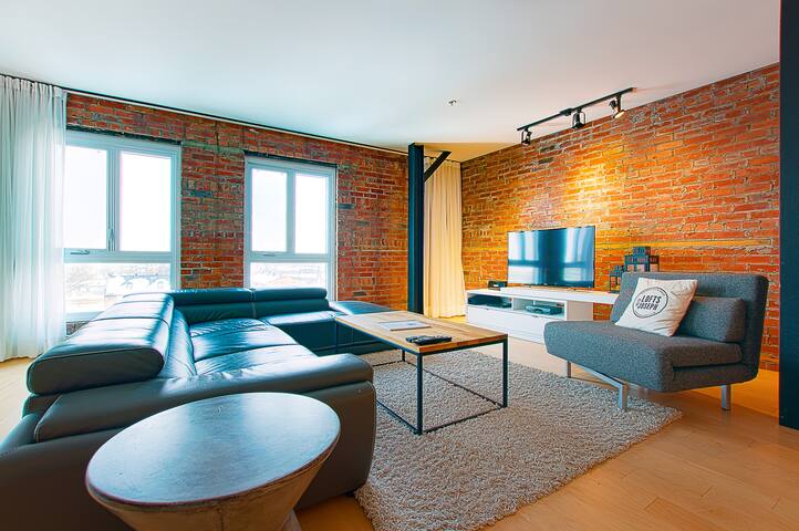 404 – Les Lofts St-Joseph – Par Les Lofts Vieux-QC gallery image 5