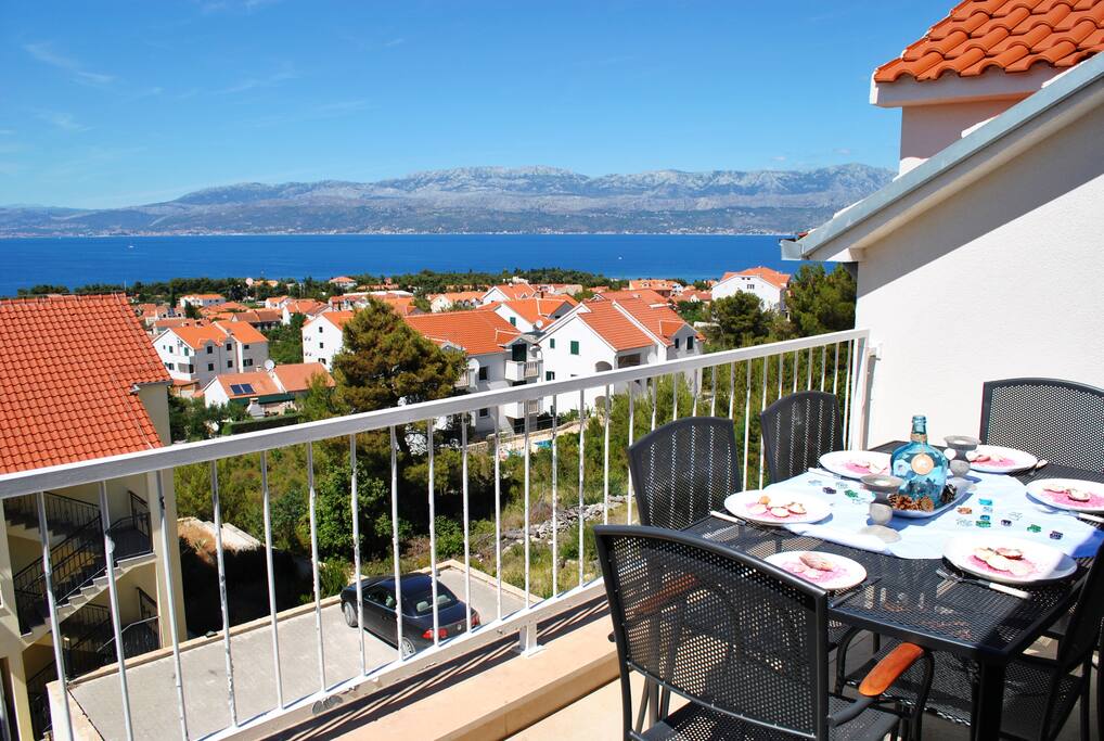 Balcony vith sea view