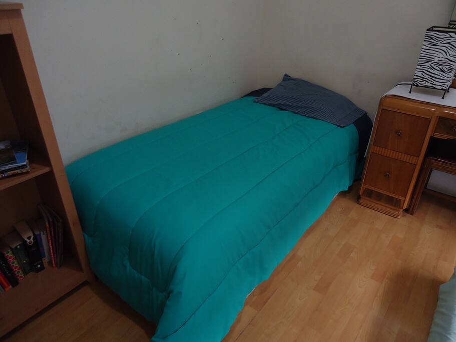 Closer up on the bed.