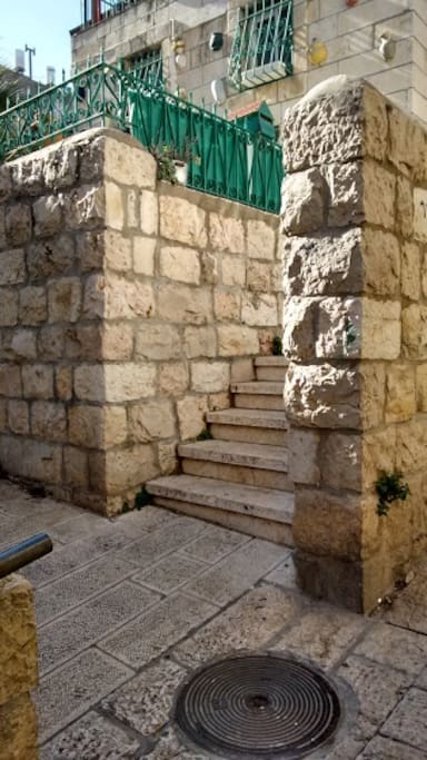 A few steps up to your holiday home.