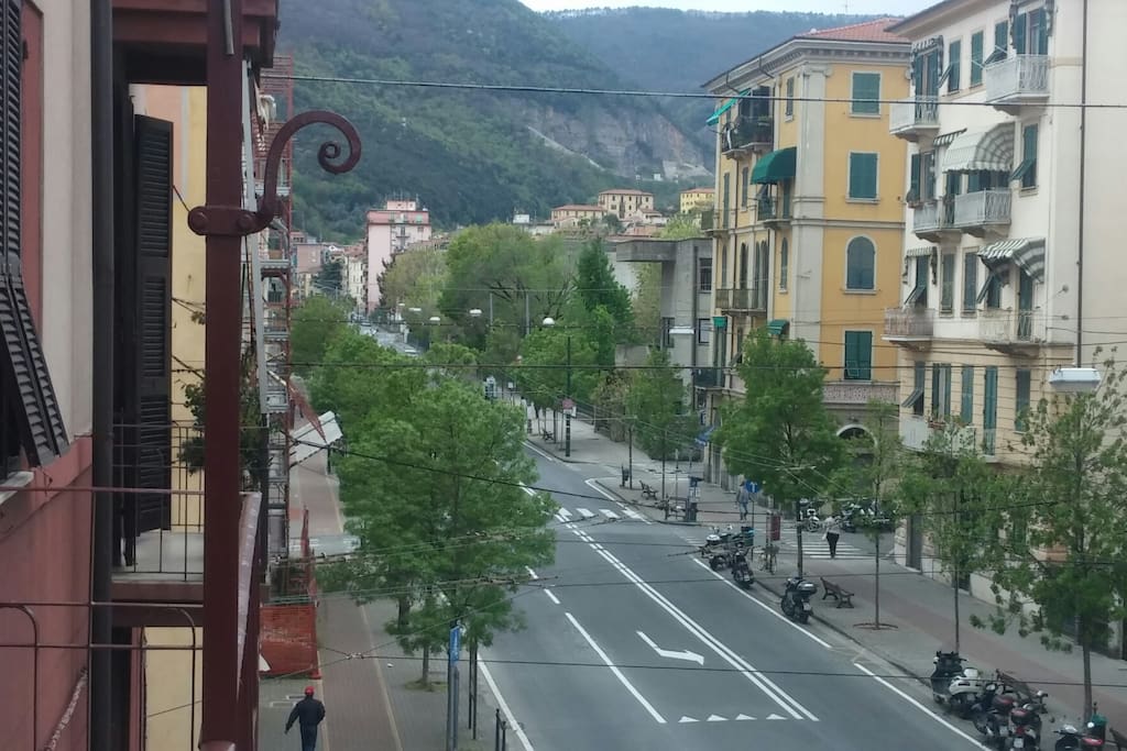 vista quartiere dalla terrazza esterna