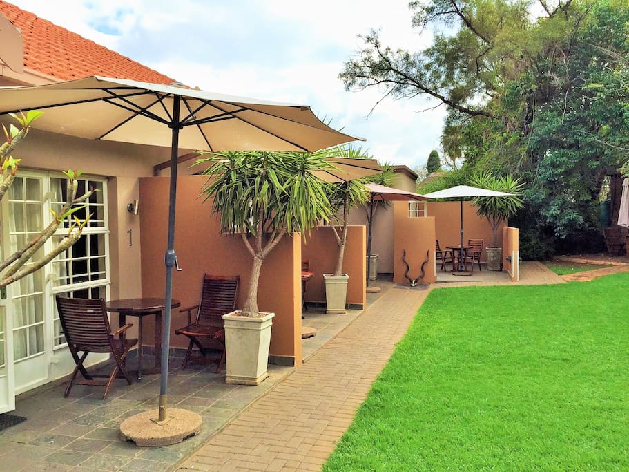 Garden & Exterior
