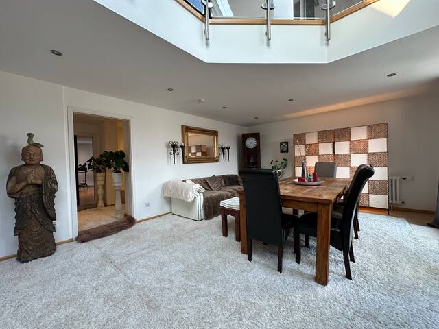 X-large Lifestyle Loft in Prime City Location gallery image 5