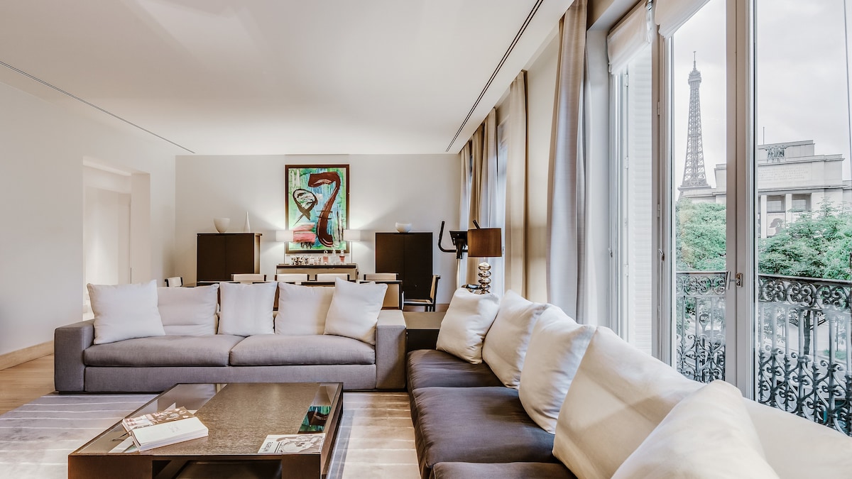 Paris Luxury Villas & Vacation Rentals | Airbnb Luxe | Luxury Retreats