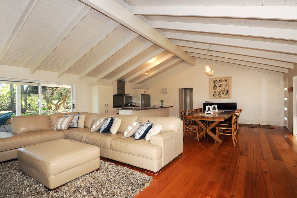 Open plan living, dining and kitchen