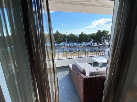 Lux apartman 20m from the sea!