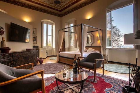 Queen Suite with Sea View