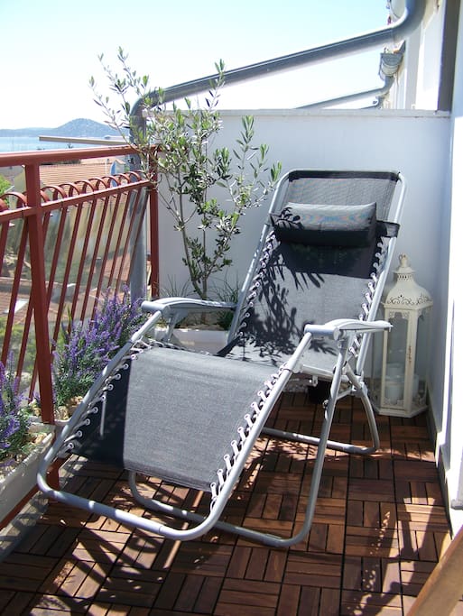 deck chair