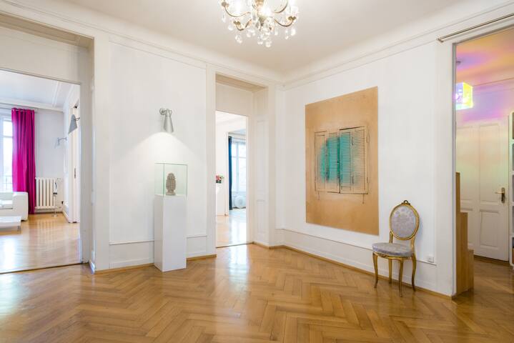 Entire Beautiful Apm’t in central Geneva (200 sqm) gallery image 4