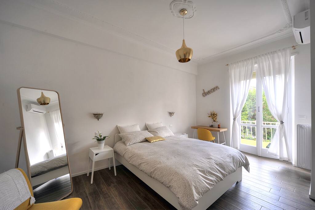 Camera de letto - Bedroom.