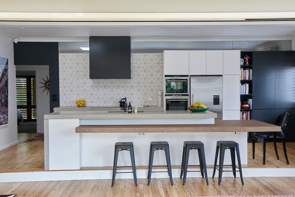 Open plan large living/kitchen/dining