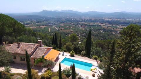 Villa 10pp, scenery, pool