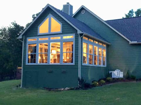 First Monday Trade Days, spa, firepit covered deck