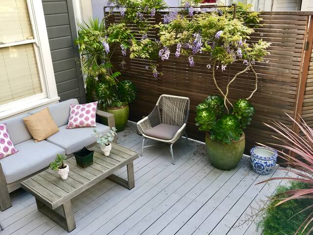 NEW! Stylish and Best Location In Pacific Heights gallery image 5