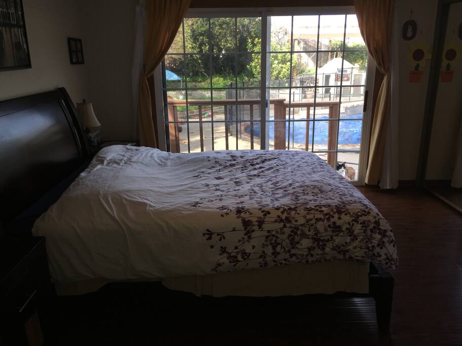 Master Bedroom, 1 Queen Bed, En Suite
