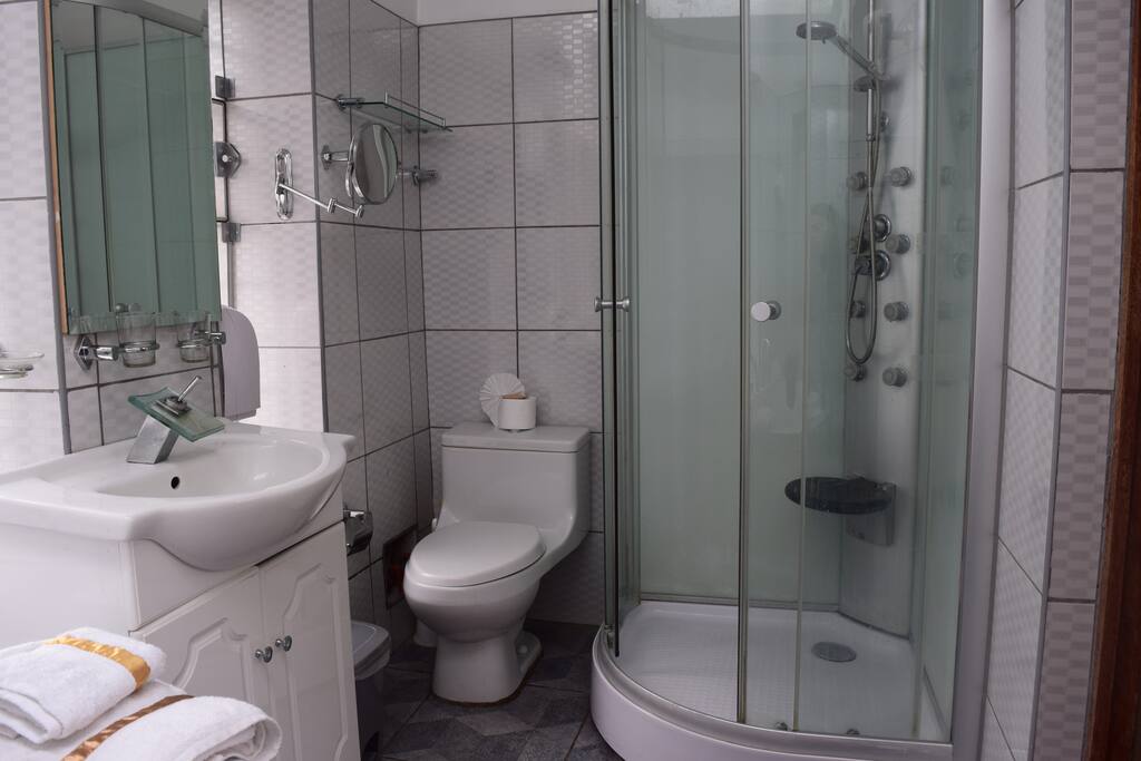 Baño con Cabina de ducha