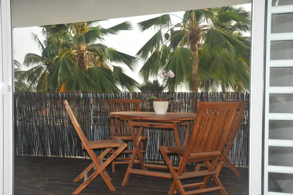 repas sur la terrasse