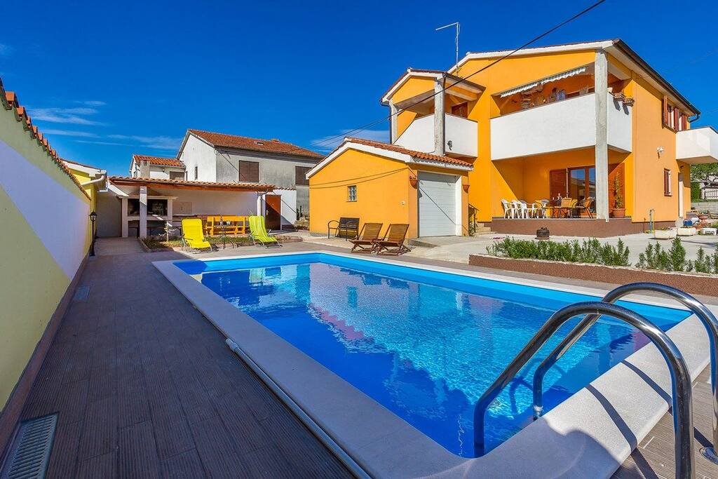 House Villa Ninetta (V3581-K1) - Vodnjan의 빌라에서 살아보기, HR, 크로아티아