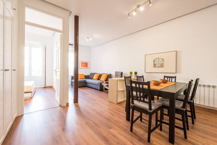 La Latina. Plaza Mayor. Céntrico y tranquilo. gallery image 2