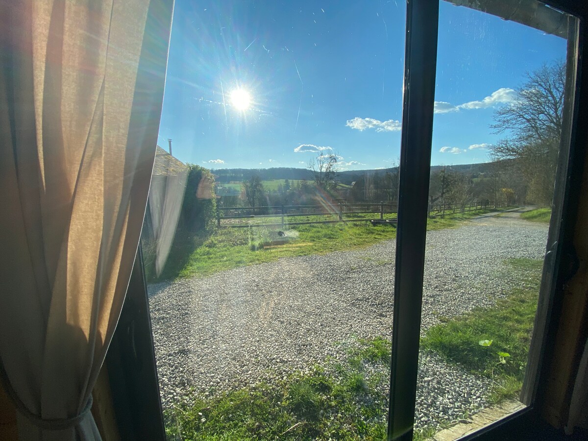 Beliebte Airbnb-Anzeige: La Renardière: a house with exceptional views in Diocèse De Séez