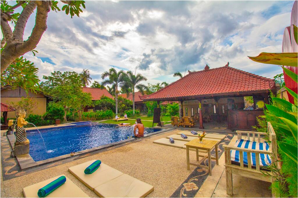 Pool and Bar