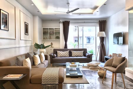 The Lotus - luxury 3 bedroom apartment