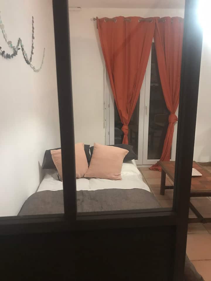 მისაღები ოთახი