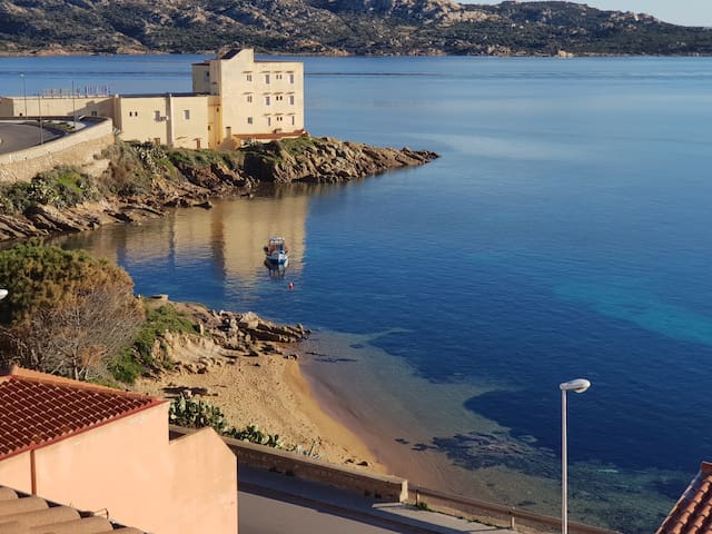 Entire home with 2 bedrooms in La Maddalena - Attico sul mare - SPLENDIDO !!
