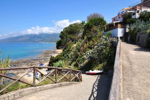 Bilocale Palinuro Centro and directly on the sea