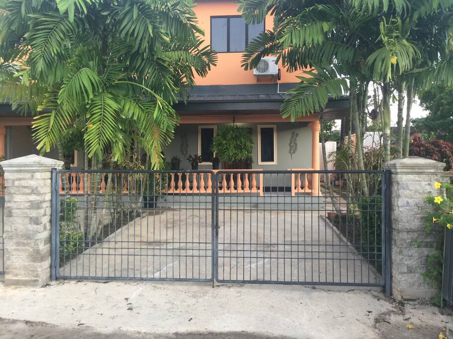 Point Fortin Akiena Town Homes Apt 4 Townhouses for Rent in Point