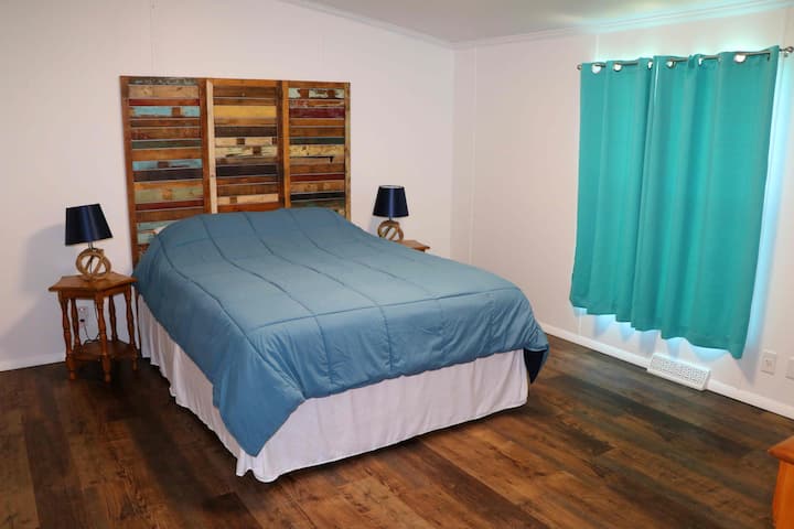 Dormitorio #2 - cama tamaño queen